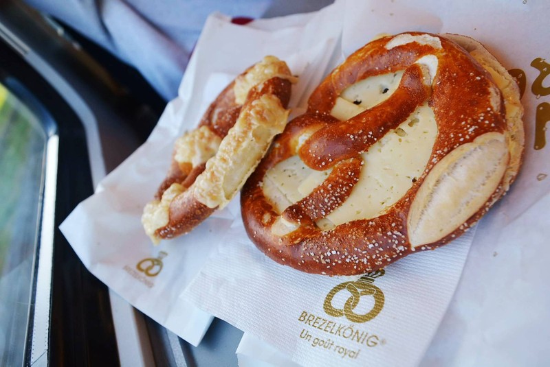 cheese bretzel