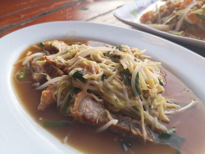 หมูกรอบอร่อย กุยช่ายกรอบ 