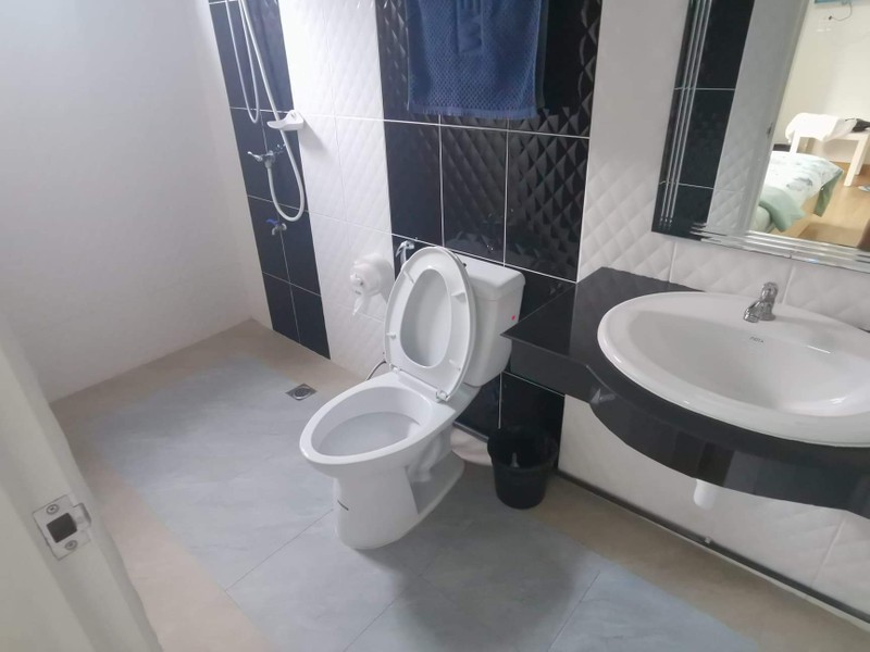 ห้องน้ำฝักบัว