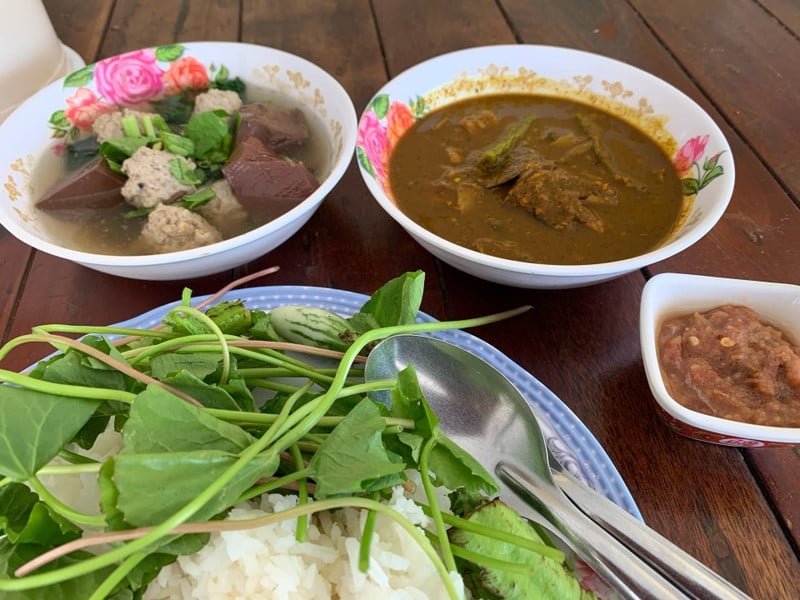 แกงไตปลา