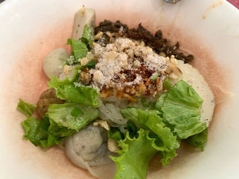 เล็กแห้งลูกชิ้นปลา