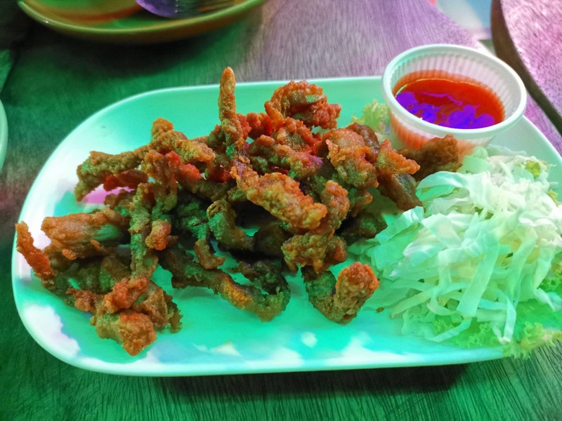 หมูแดดเดียวเด็ดอยู่นะเออ ว่าไป