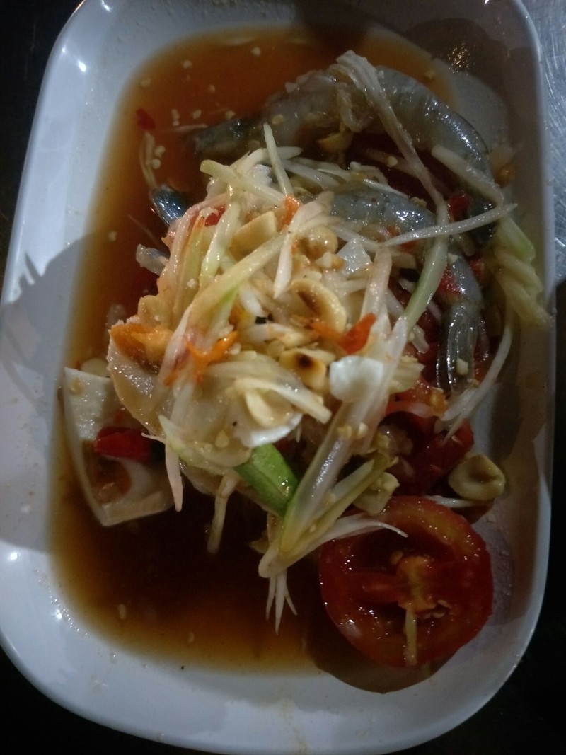 จานละ 40.- บาท
