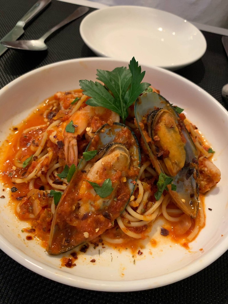 Seafood arrabiata
