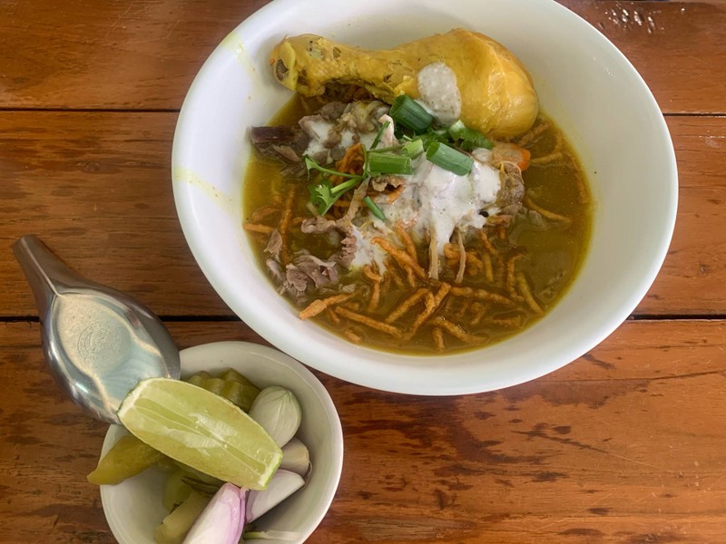 อร่อยมาก เบิ้ลสองเลยจ้า ถ้วยนี้ 45 บาท ได้เยอะ ถูกมากกก