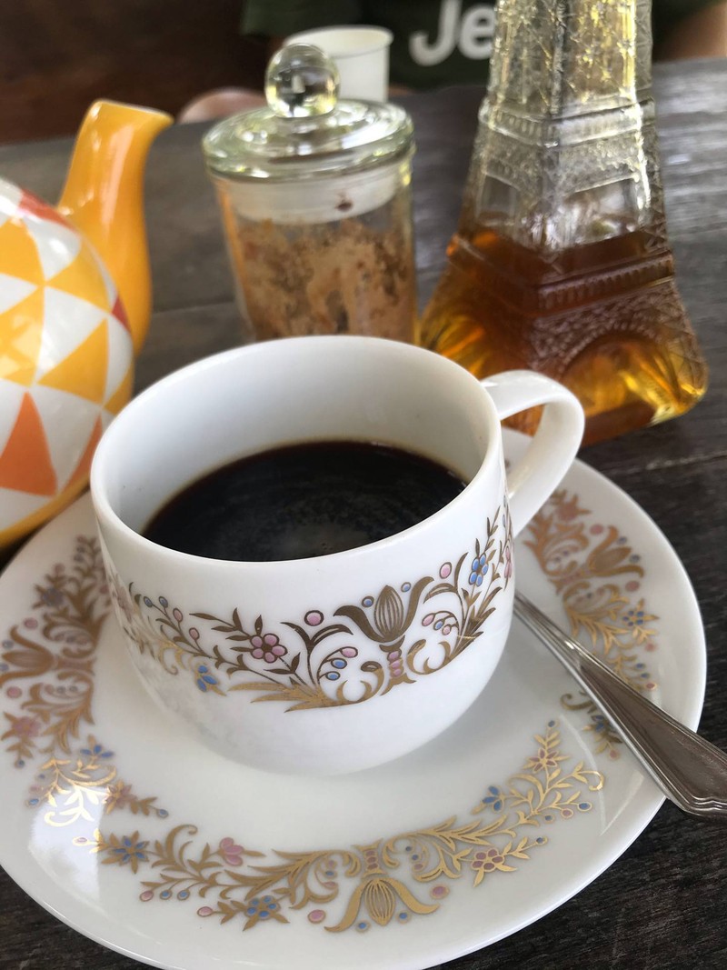 กาแฟโต๊ะแซะ