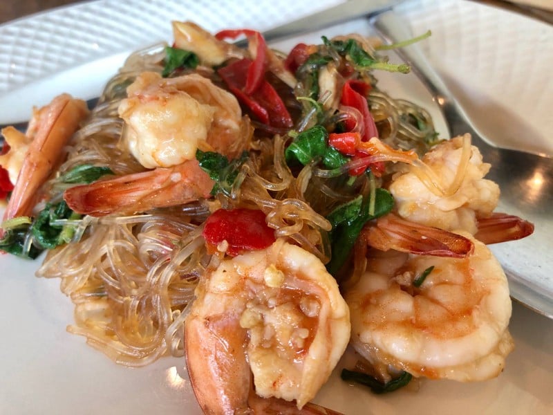 วุ้นเส้นผัดกะเพรากุ้ง