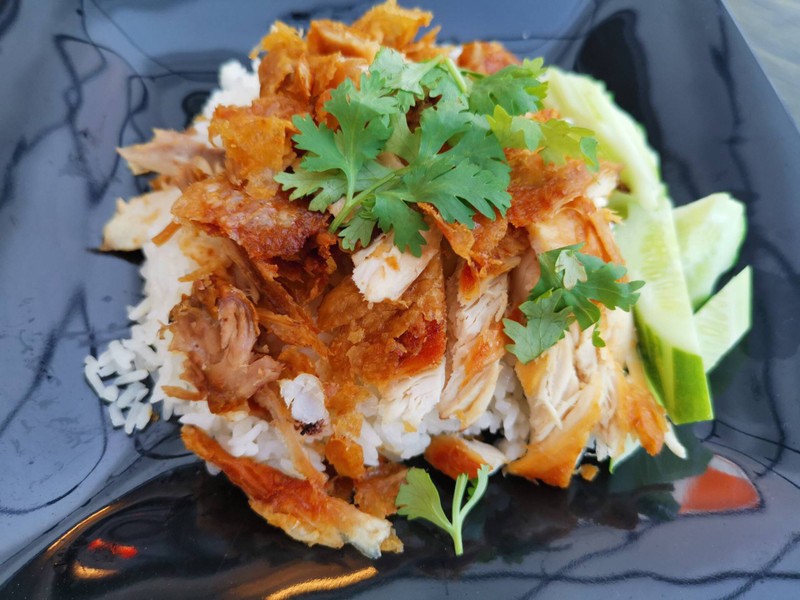 ไก่ทอดหนังกรอบๆแบบไม่ชุบแป้งอันนี้ชอบมาก