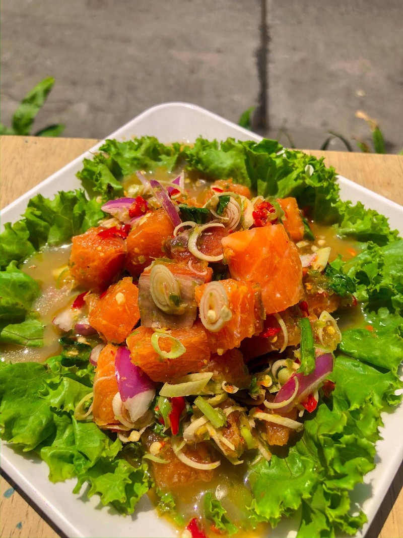 ยำเเชลมอน