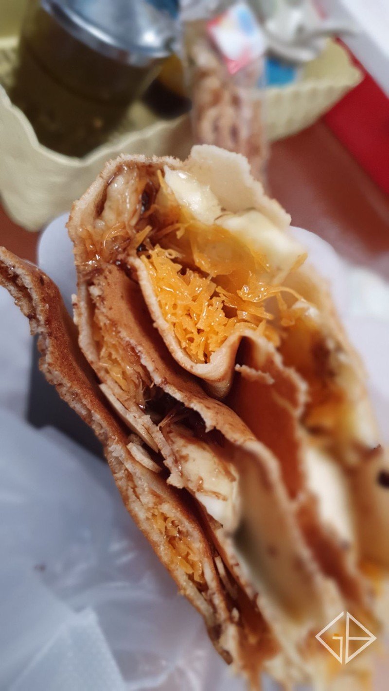 นูเทลล่า+กล้วย+ฝอยทอง : ไส้แน่น หอม หวาน ดีจ๊ะ