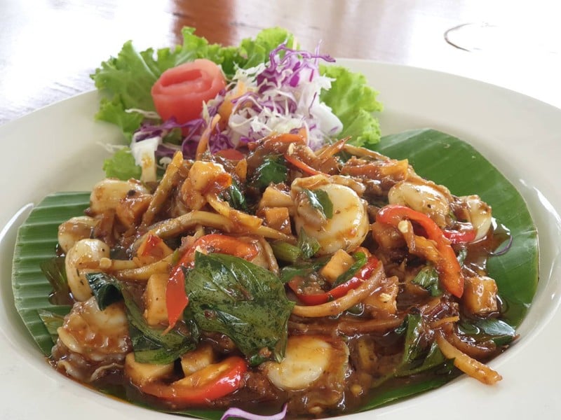 หอยเชลล์ผัดฉ่า