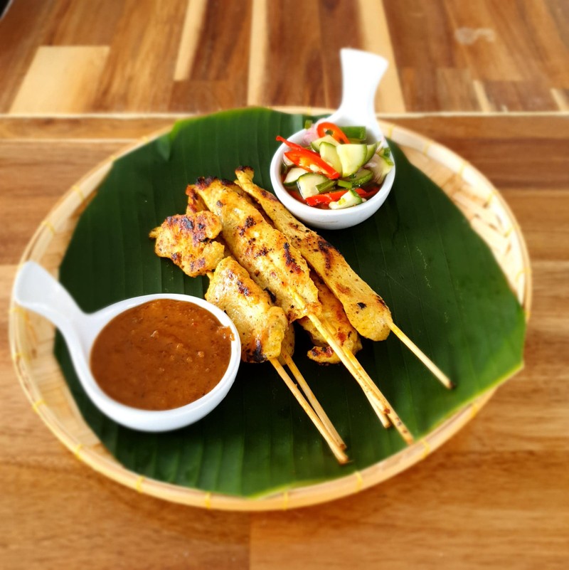 There is a selection of different Thai dishes you can make.