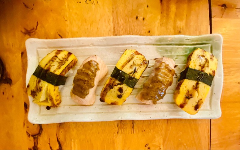 ไข่หวาน x แซลมมอนเบริ์น ซอสไข่กุ้ง