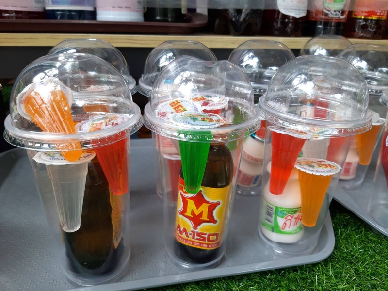 เครื่องดื่มในสวนสัตว์ จุดพักนกเงือก 