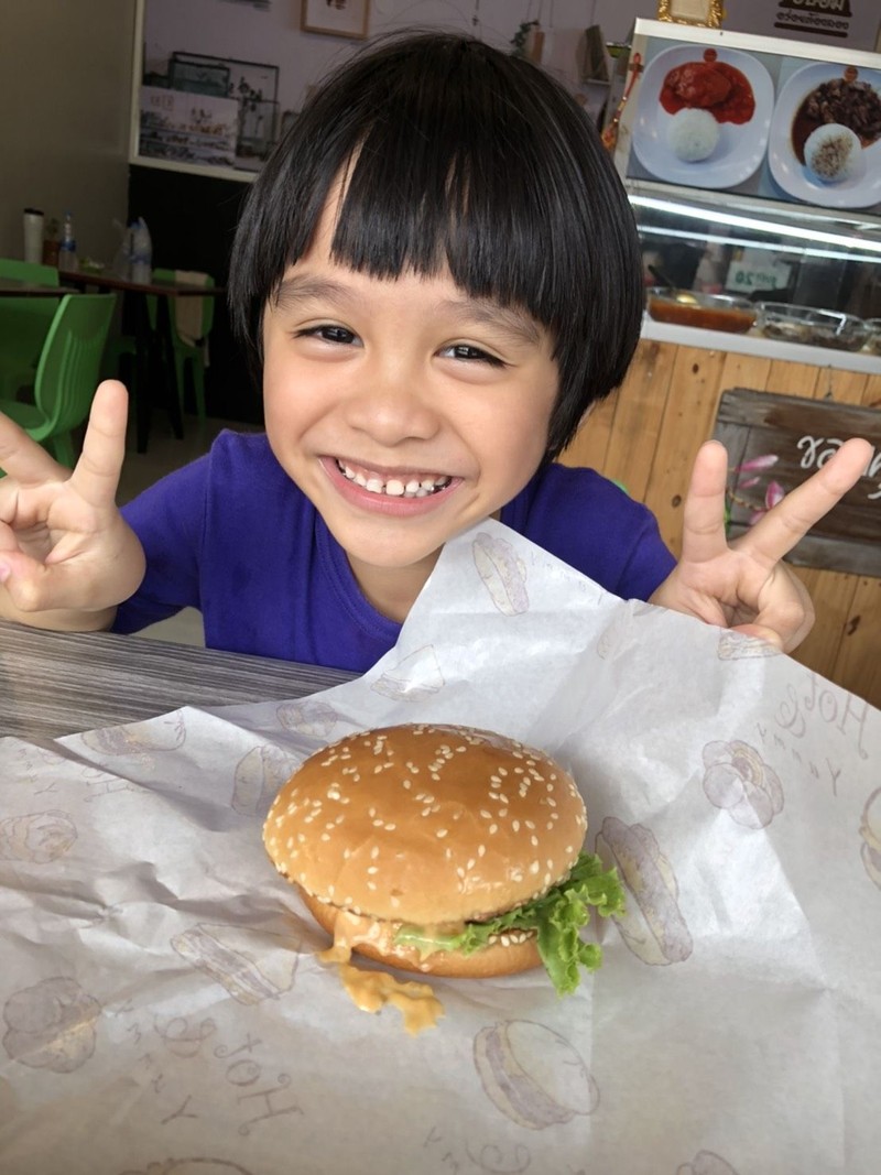 เบอร์เกอร์รสชาดดี ต้องลอง