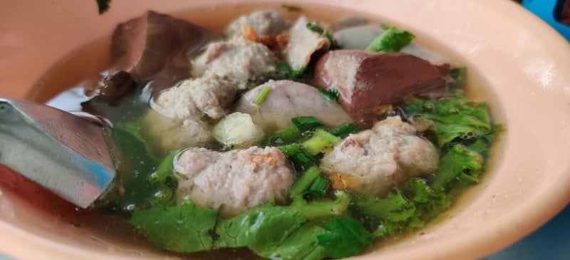 🐷 + เลือด +ไส้