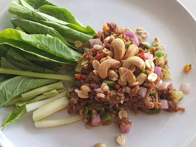 เมี่ยงหมูหยอง