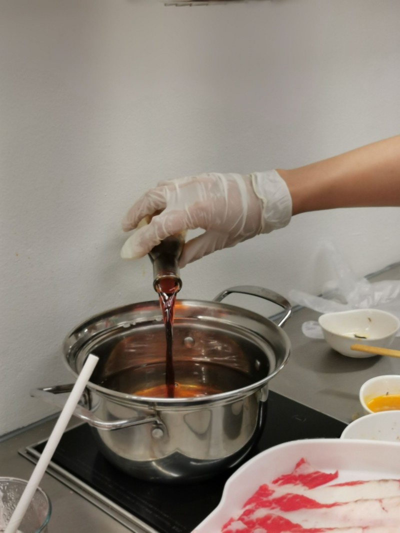 น้ำซุปสามารถเปลี่ยนได้ตลอด เรียกพนักงานได้เลยครับ