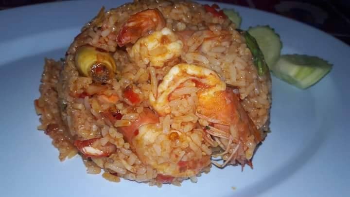 ข้าวผัดต้มยำกุ้ง