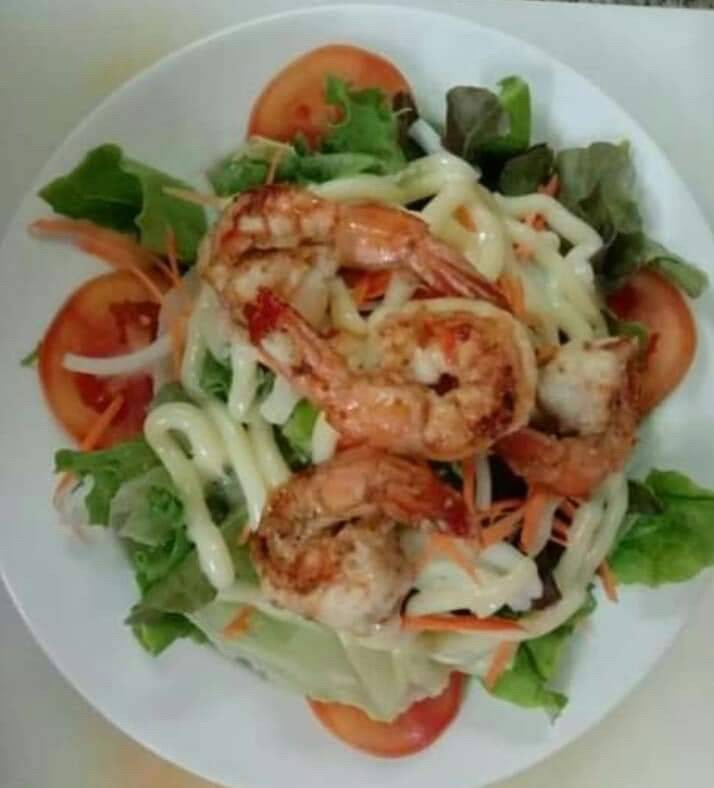 สลัดกุ้ง