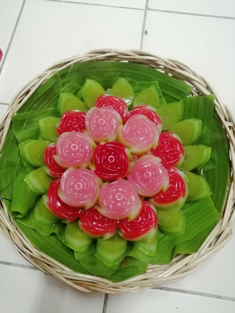 ขนมชั้นเพื่อคนพิเศษในเทศการหรือวันสำคัญ