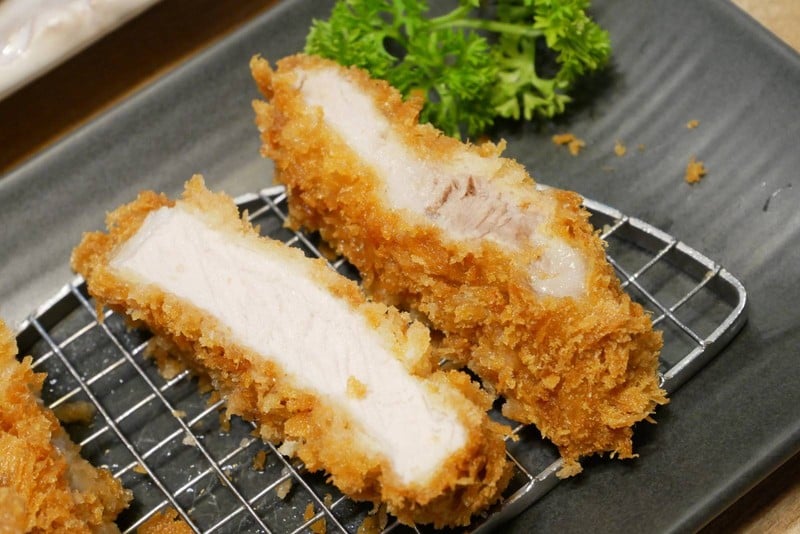 ชุดใหญ่มันแทรกอร่อยกว่า