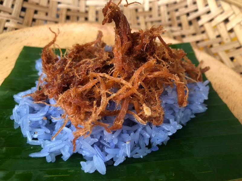 ข้าวเหนียวหมูฝอย