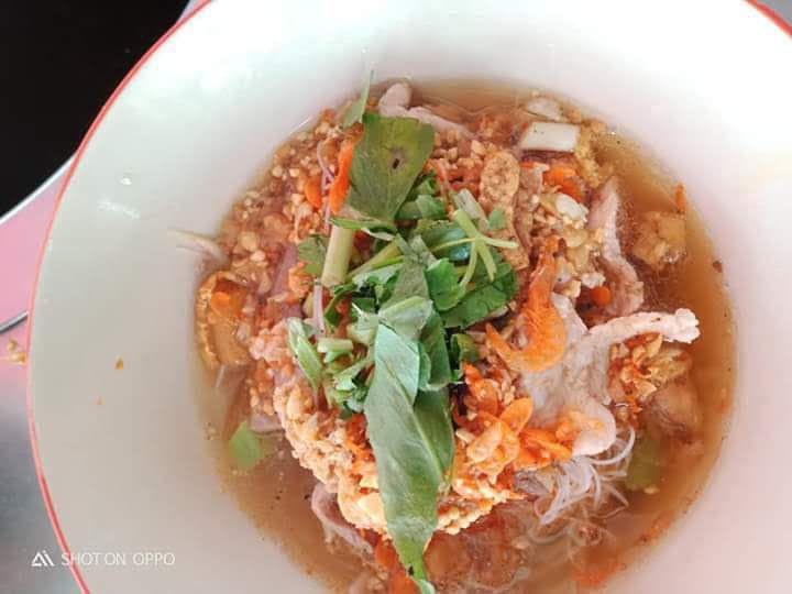 ต้มยำหมูสด ต้มยำหมูแดง 