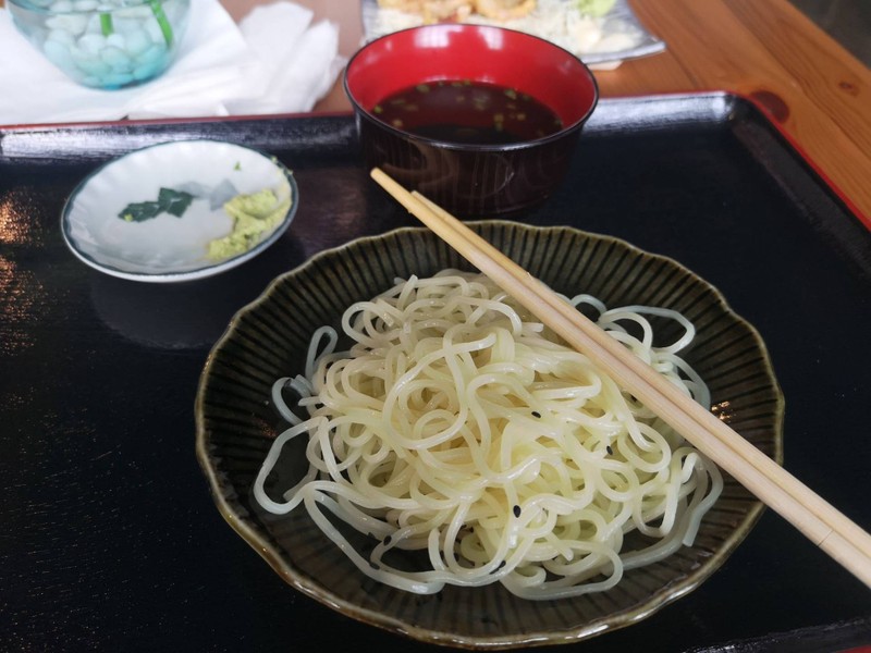 หมี่เย็นอร่อยใช้ได้ ชุดละ 59.-บาทเอง อย่างถูก (วาซาบิดีมาก)