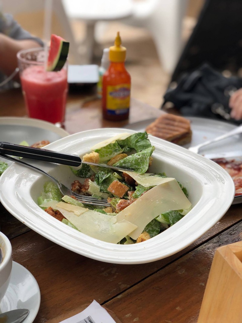 ชีสแผ่นโตๆ ไก่กรอบๆ