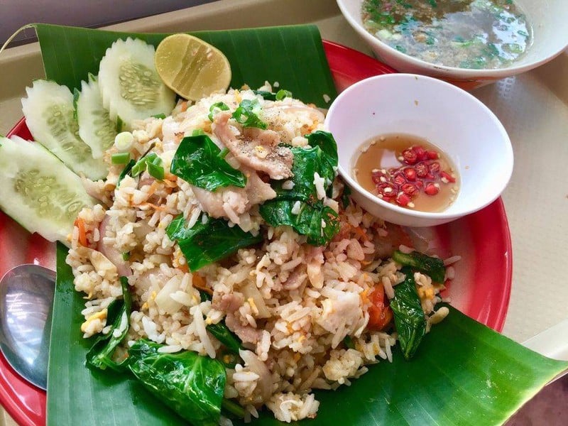 ข้าวผัดหมู