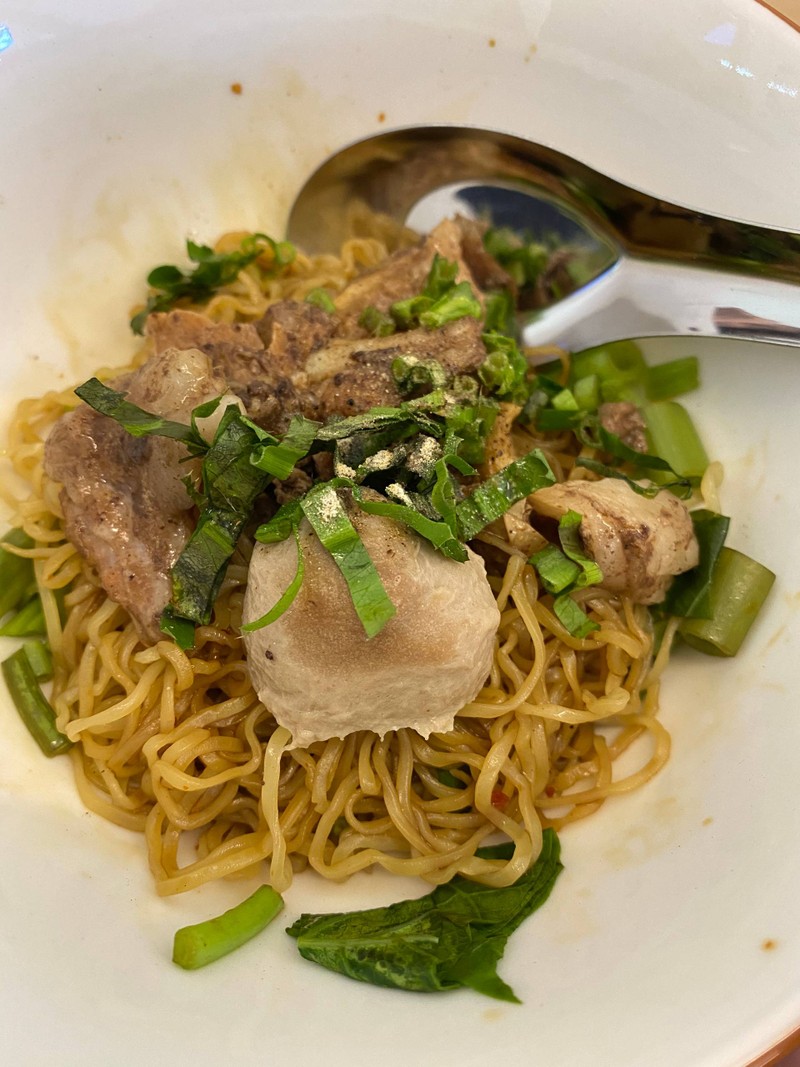 บะหมี่แห้งเนื้อ
