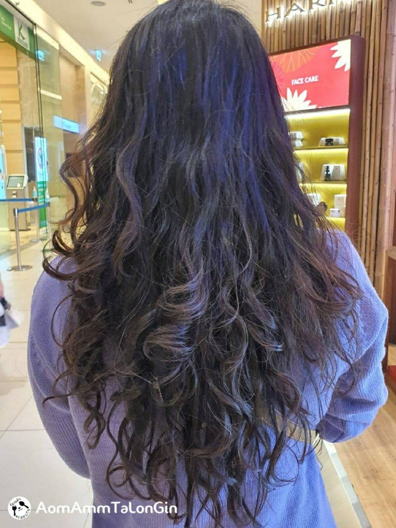 หลังจากทำ1เดือนครึ่ง สระเป่าแห้งออก2วันออกมาแบบนี้ไม่ได้ใส่อะไรที่ผมหรือจัดทรง 