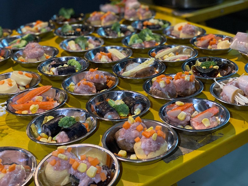 ของสดมาก วัตถุดิบดี น้ำจิ้มมี2แบบ เป็นซอยติ่มซำ กับจิกโช๋ว ภาพรวม10เต็ม10จ้า