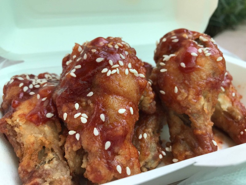 ไก่ชิ้นใหญ่ ซอสหวานกำลังดี  กินกับข้าวสวยร้อนๆ ฟินมาก