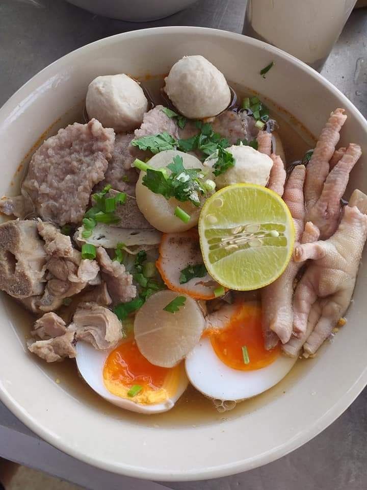 ต้มยำพิเศษ. 50 บาท