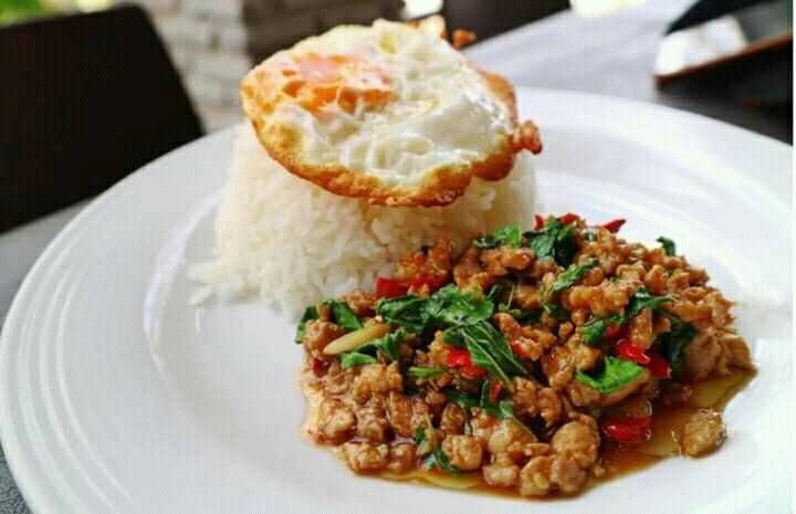 กระเผาหมูสับใจดาว70