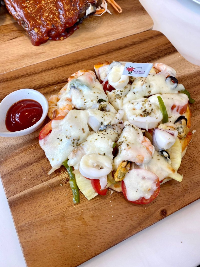 พิซซ่าซีฟู๊ด 