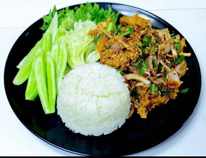 วีณาไก่แซ่บ