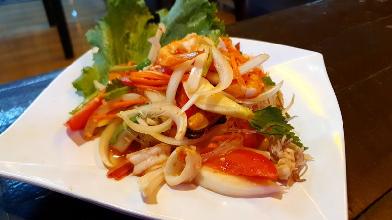 ยำรวมมิตรทะล