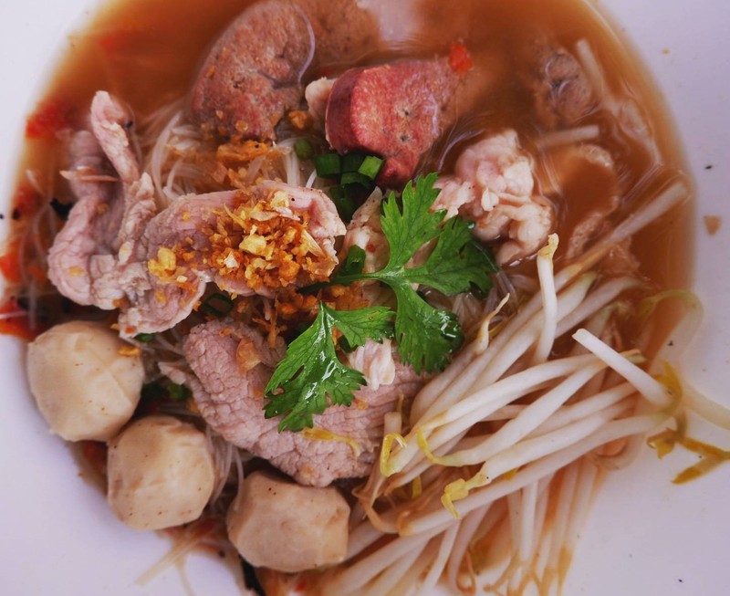 น้ำซุปกลิ่นหอมเครื่องเทศรสชาดเข้มข้นอร่อย 😋👍