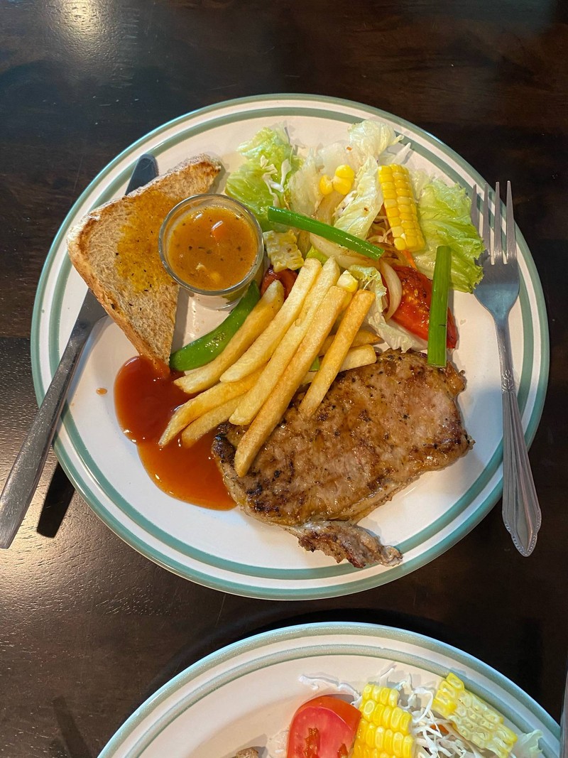 สเต็กเนื้อพริกไทยดำ