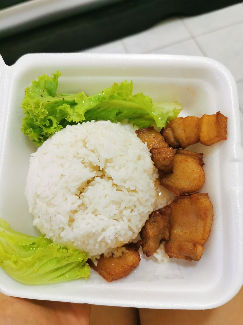 สั่งจาก food panda มาค่ะ ราคา 55 บาท  แบบนี้มันเกินไปใหมนะ  คงไม่สั่งอีก 