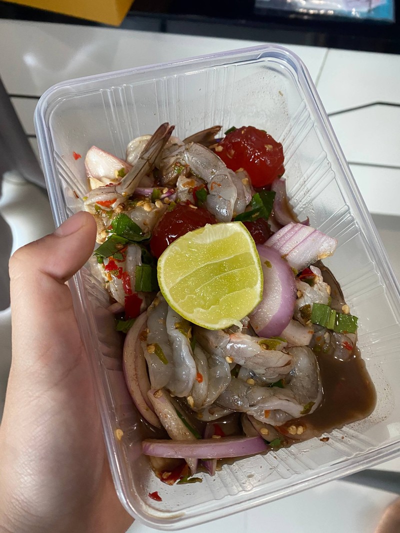 อร่อยมากกกกก ได้กุ้งเยอะมากกคุ้มราคา พึ่งได้เมื่อกี้คาดหวังรสชาติมากเพราะเเถวนี้