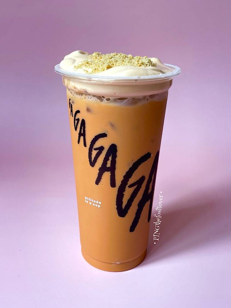 ชาเข้มข้นเนียนกลมกล่อม ยกระดับ aroma ชาไทยขึ้นไปอีกด้วยมูสชาไทยเนียนๆ