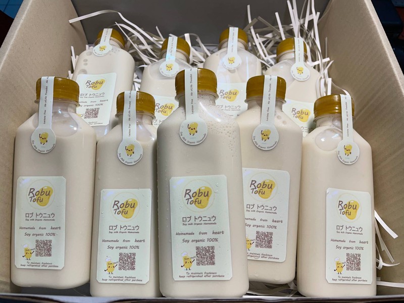 น้ำเต้าหู้ที่ทำด้วยใจไม่ใช่ถั่วเหลือง 
สามารถเลือกความหวานได้ด้วยตัวท่านเอง