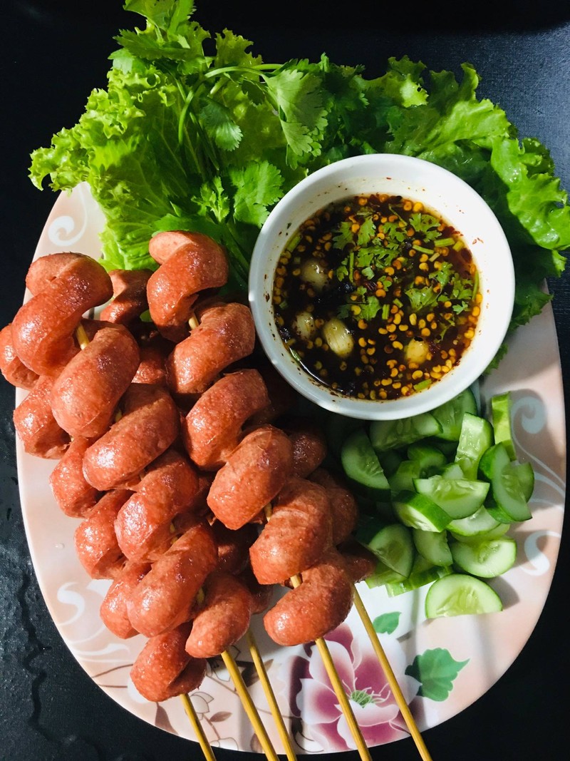 ไส้กรอกแดง ทอร์นาโด