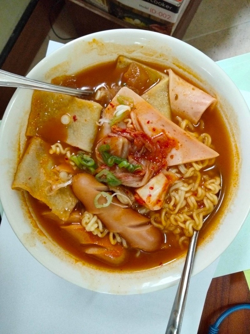 ชามใหญ่ เครื่องแน่นมาก