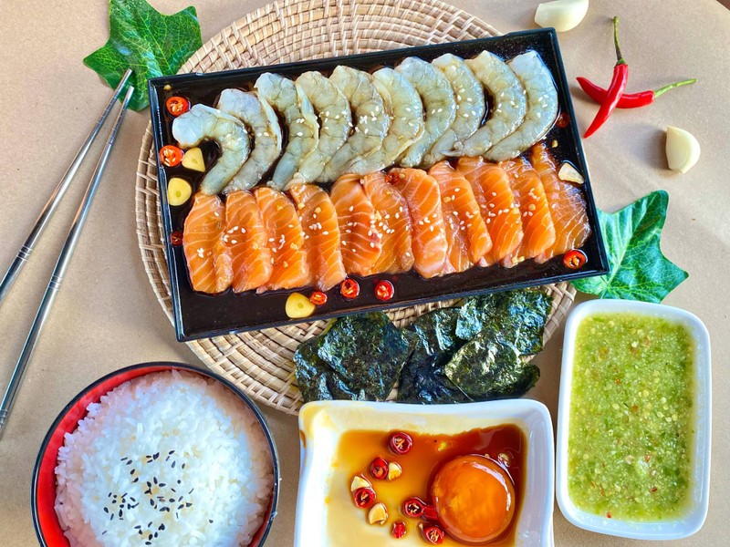 Set สุดคุ้มคู้หู แซลมอน&กุ้งดองซีอิ๊วเกาหลี