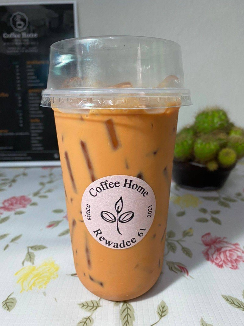 ชาไทยใต้ รสชาติเข้มข้น อร่อย หอมมัน เข้มข้นดีครับ